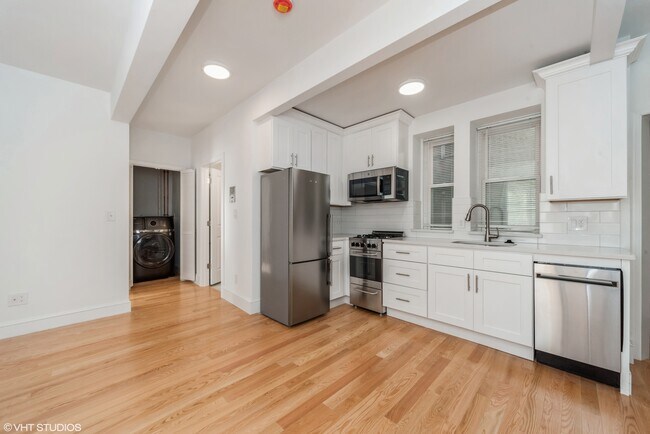 Building Photo - 107 Park Dr