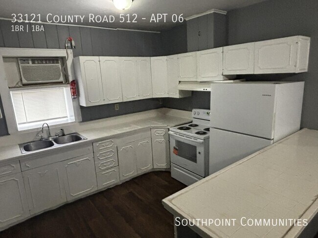 Foto del edificio - 33121 Co Rd 512
