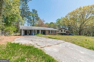 Building Photo - 926 Live Oak Ct