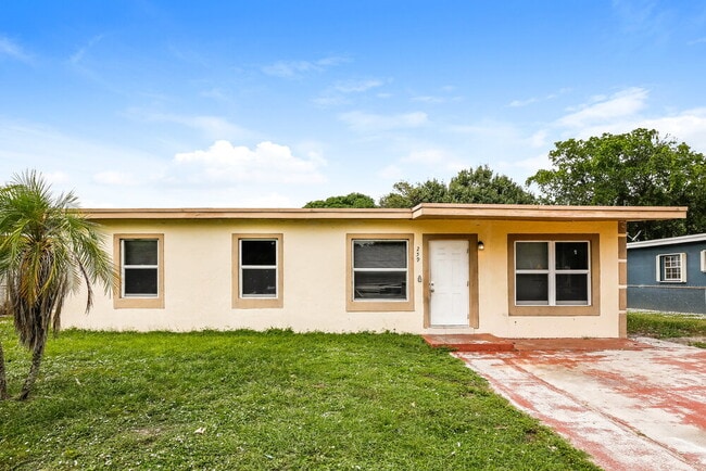 Building Photo - 259 NW 30th Ave