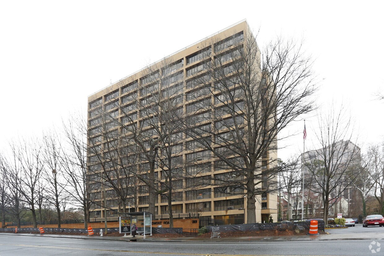 Piedmont Road High Rise Apartments Atlanta, GA