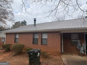 Building Photo - 111 Vintage Ct