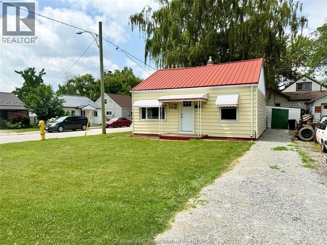 Building Photo - 20 McNaughton Ave