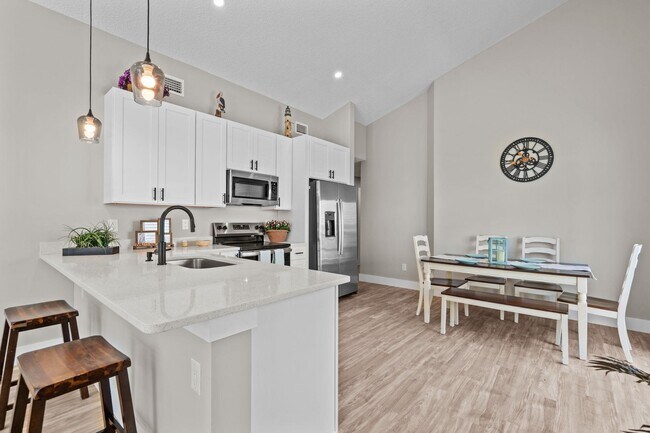 Foto del edificio - 816 W 9th St
