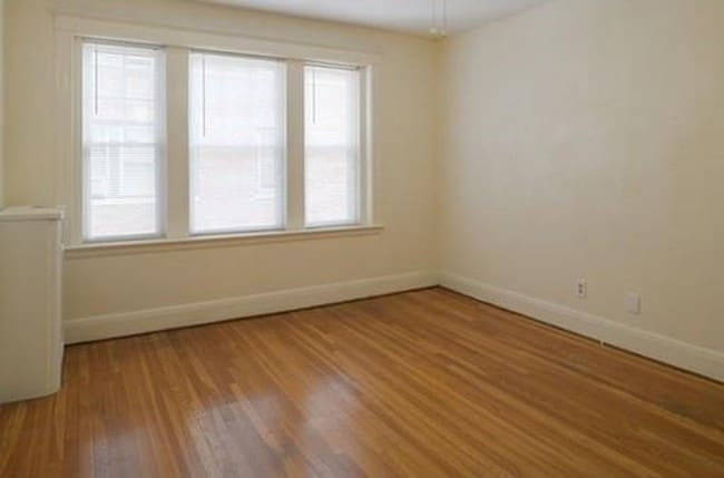 Living Room - 68 Linden St