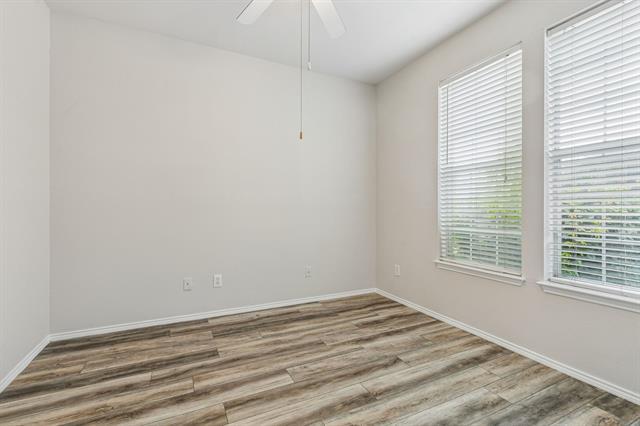 Foto del edificio - 3938 Pickett Pl Dr