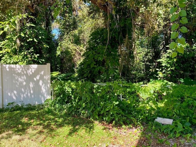 Building Photo - 1503 N County Rd 19A