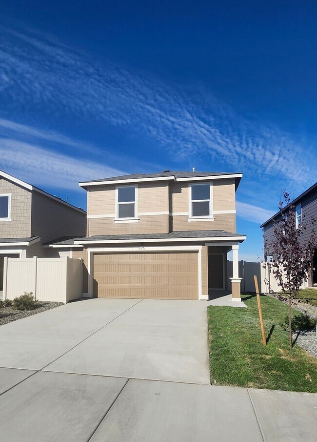 Building Photo - Brand New Construction! 4 bed/2.5 ba Townh...