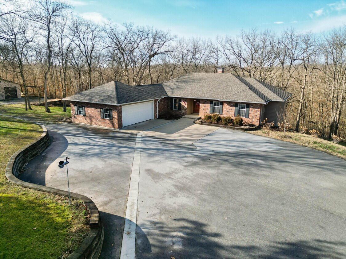 Primary Photo - 5132 S Brock Rodgers Rd