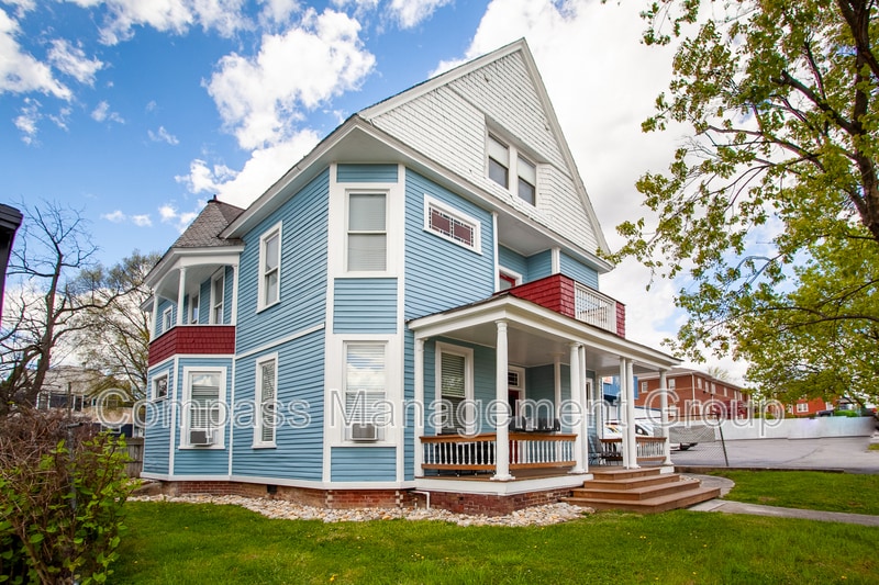 Foto principal - 813 Hall of Fame Dr