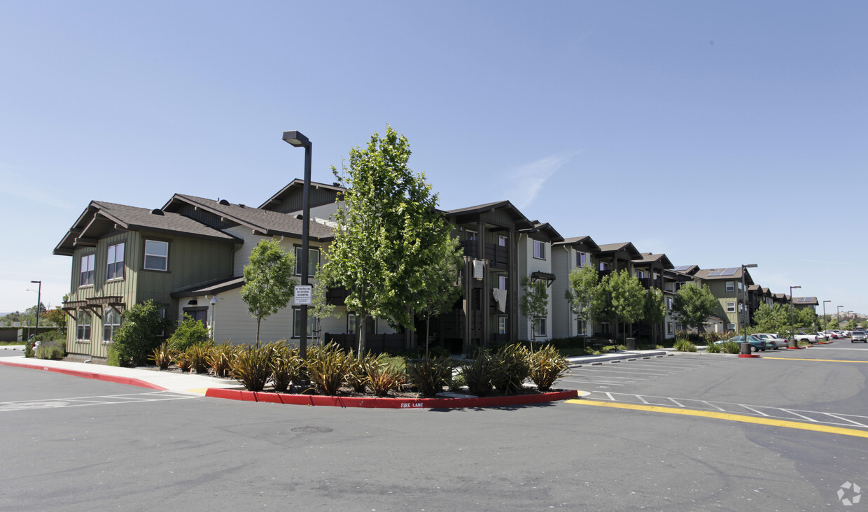 Cottonwood Creek Apartments - Apartments in Suisun City, CA ...