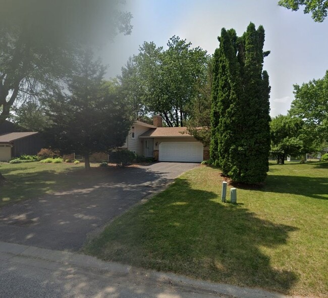Foto del edificio - 7096 Stratford Rd