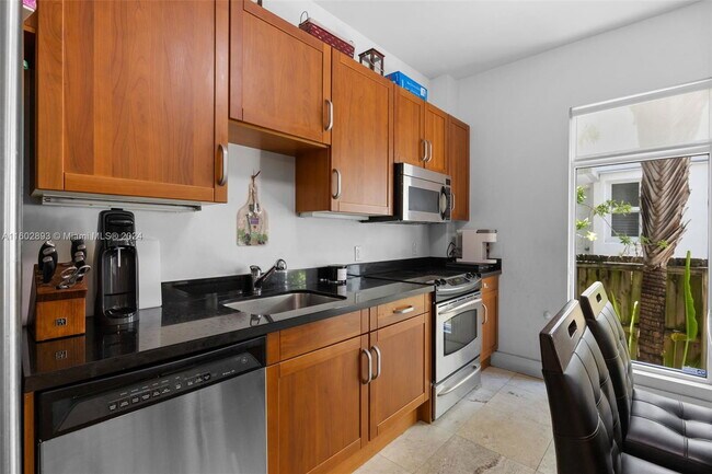 Photo - 1545 Jefferson Ave Apartment