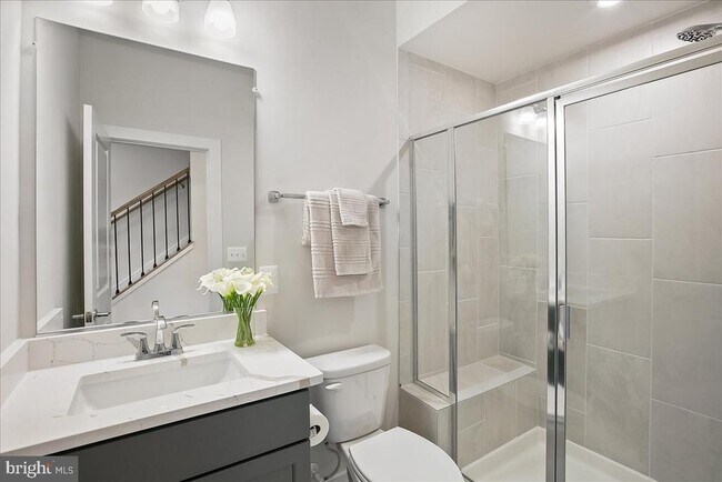 Foto del edificio - 12768 Sunrise Valley Dr