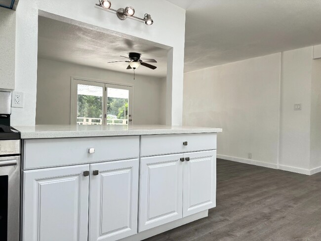 Foto del edificio - 9584 SW Taylor St