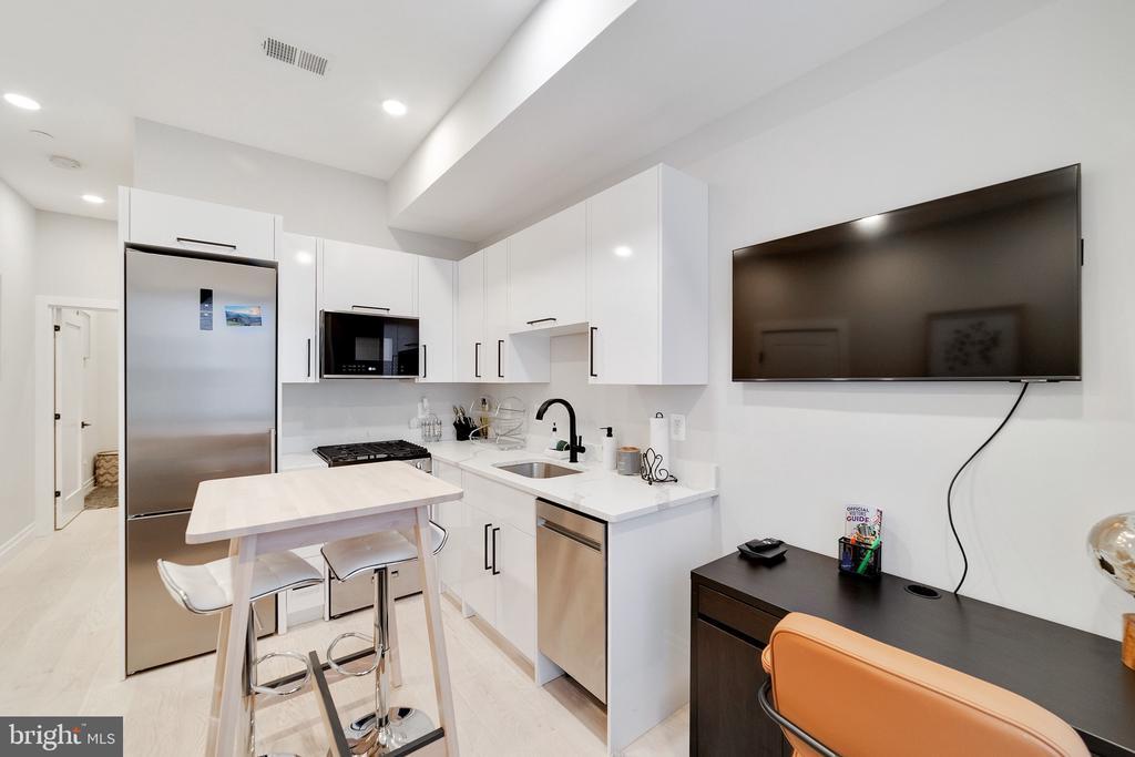 Foto principal - 2301 Ontario Rd NW