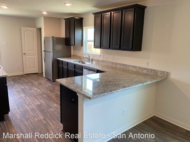 Foto del edificio - 4 br, 2 bath House - 7302 Anchor Canyon