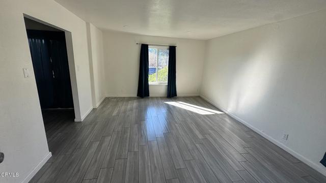 Foto del edificio - 1325 Devonshire Dr