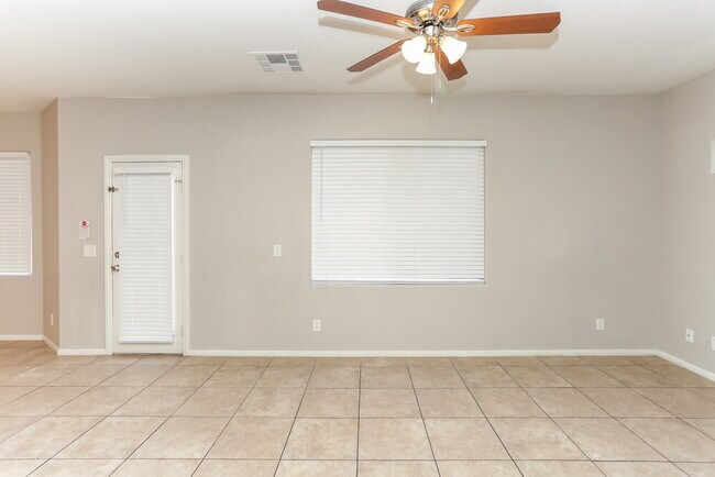 Foto del edificio - 8928 Brentwood Grove Ct