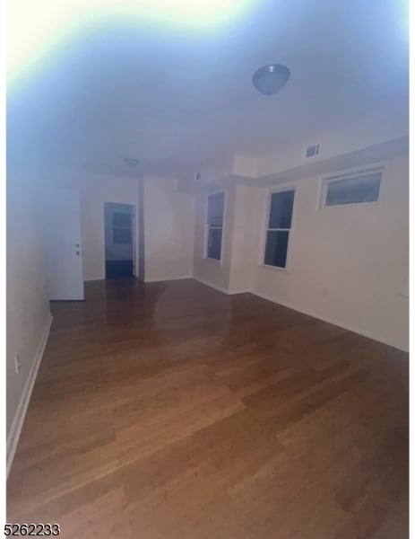 Building Photo - 83 Mapes Ave