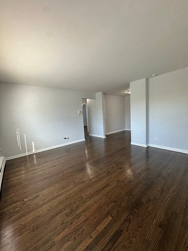 Foto del edificio - 1928 Jackson Ave