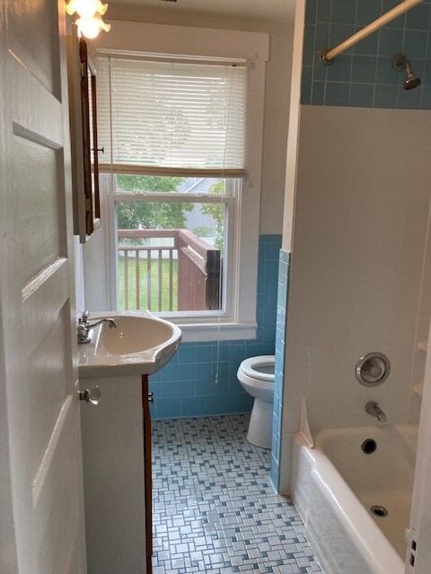 Bathroom - 717 Center St