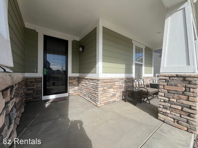 Building Photo - 4 br, 3.5 bath House - 5038 Maxwell Ave