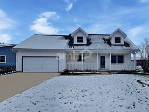 Building Photo - 132 Bush Dr