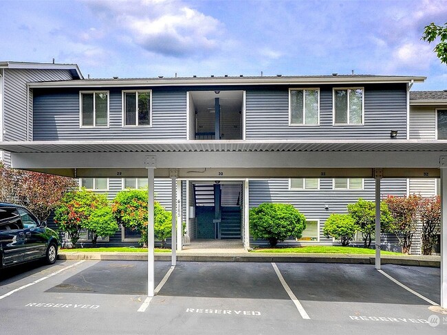 Foto del edificio - 4173 W Lake Sammamish Pkwy SE