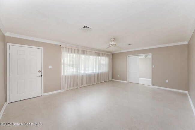 Building Photo - 758 Banyan Dr