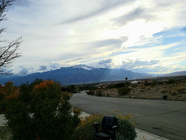 Foto del edificio - 13160 Agua Cayendo Rd