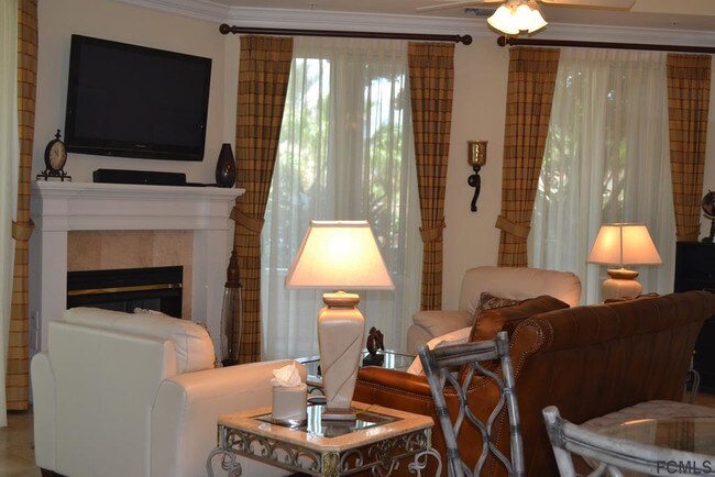Foto del edificio - 200 Ocean Crest Dr