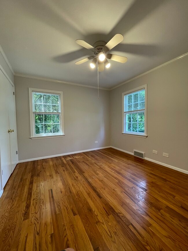 Foto del edificio - 441 Frost Pl