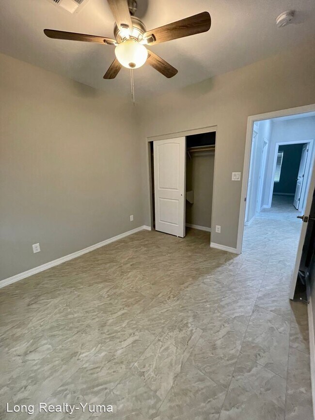 Foto del edificio - 3 br, 2 bath House - 9623 E. 36th Ln