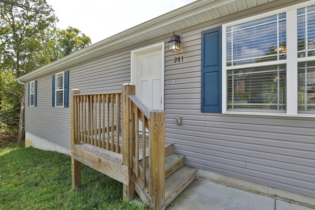 Building Photo - 281 Kelsi Ln