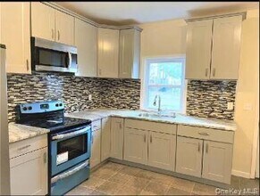 Building Photo - 54-56-56 Valley Ave