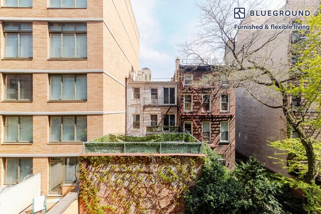 Foto del edificio - 108 W 15th St