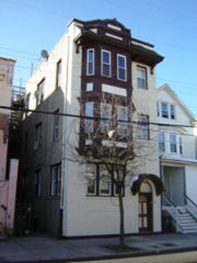 Foto principal - 34 N Maryland Ave