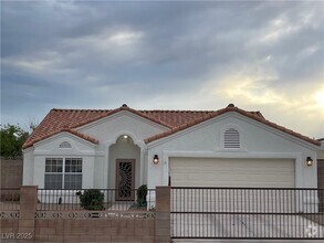Building Photo - 5101 Chambliss Dr