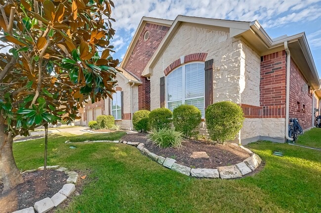Building Photo - 24922 Florina Ranch Dr