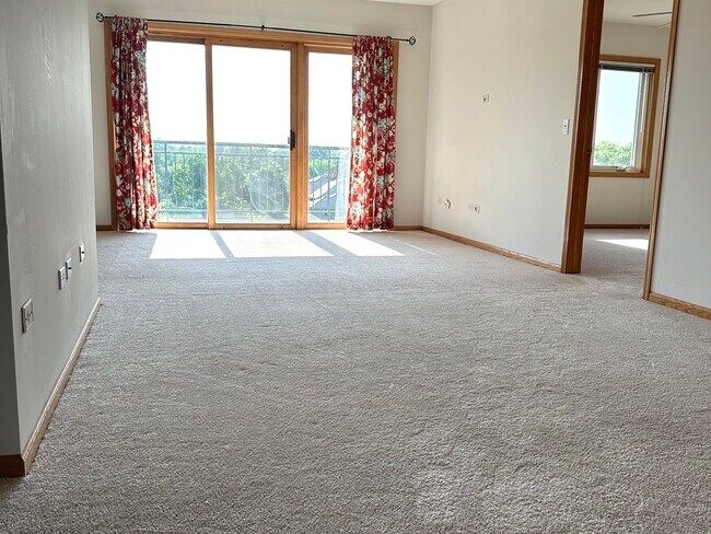 Foto del edificio - 5340 N Lowell Ave