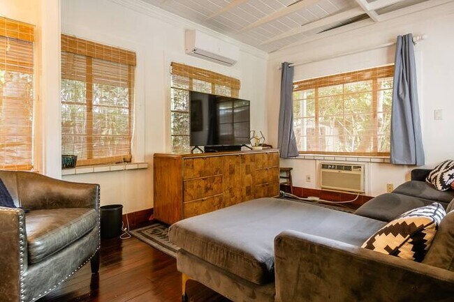 Foto del edificio - 1425 SW 8th Ct