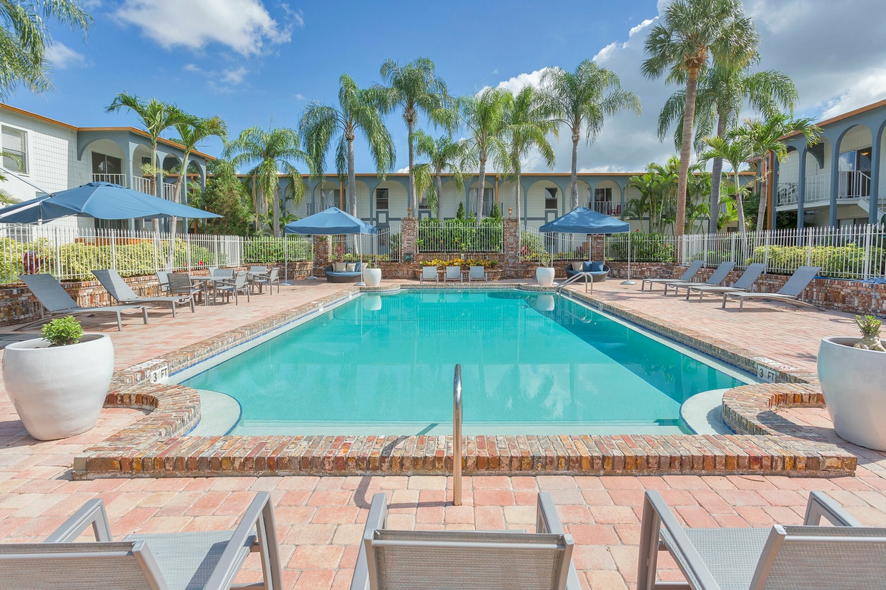 Westshore Palms at Kennedy - Westshore Palms at Kennedy