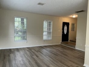 Building Photo - 14423 Sun Harbor Dr