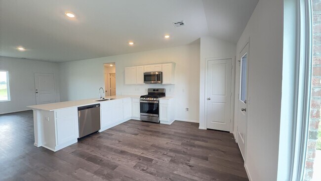 Foto del edificio - Beautiful new construction 3 bed, 2 bath home in Broken Arrow!