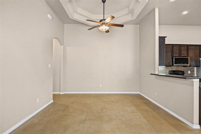 Building Photo - 256 Rosalie Dr