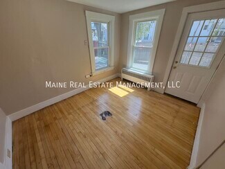 Building Photo - 145 Essex St