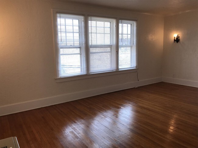 Building Photo - 36 Chapel Rd