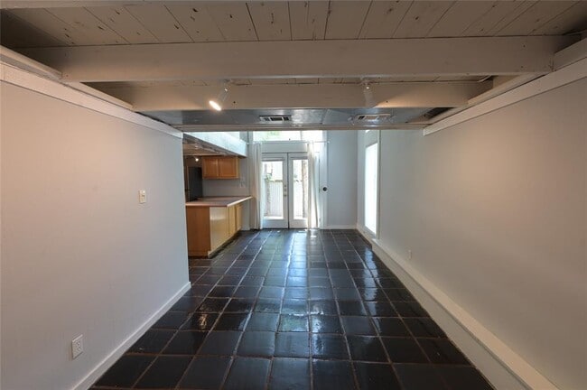 Building Photo - 1603 Courtland Ln