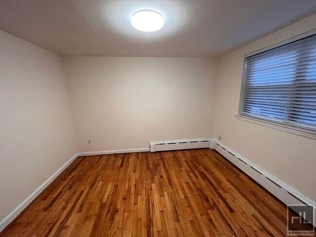 Building Photo - west 256 sth bronx, NY 10471